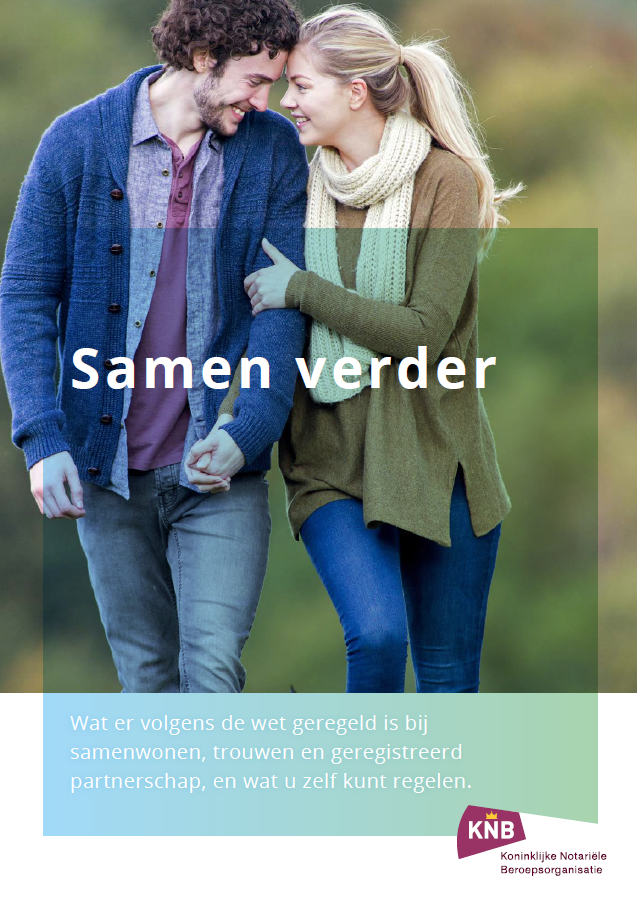 Man, vrouw, knuffelen, blij, wandelen